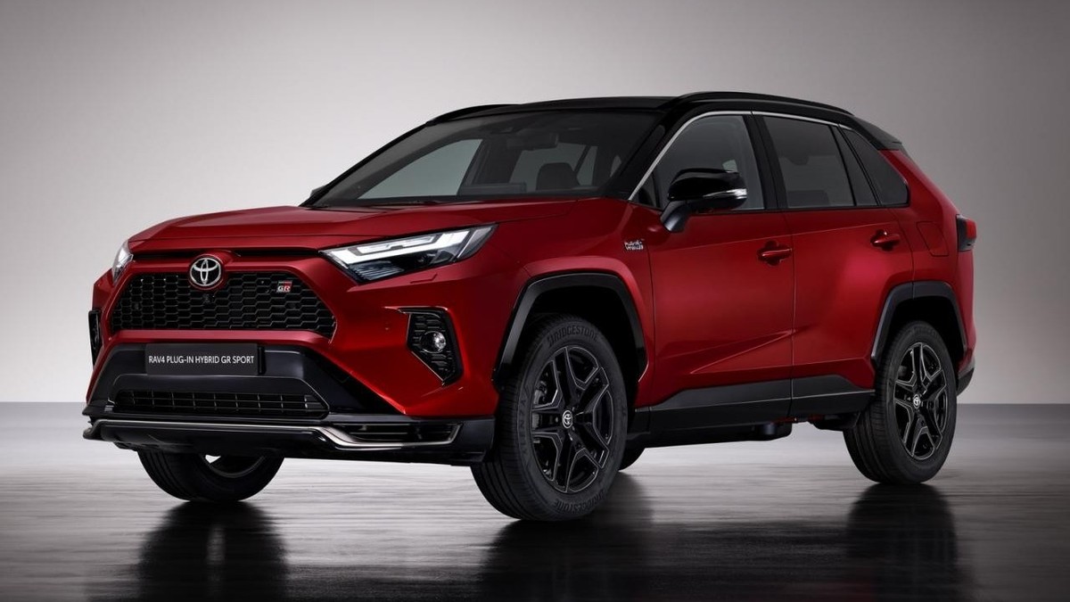 Chi tiết Toyota RAV4 GR Sport 2023: Thiết kế thể thao hơn và hệ thống treo cải tiến