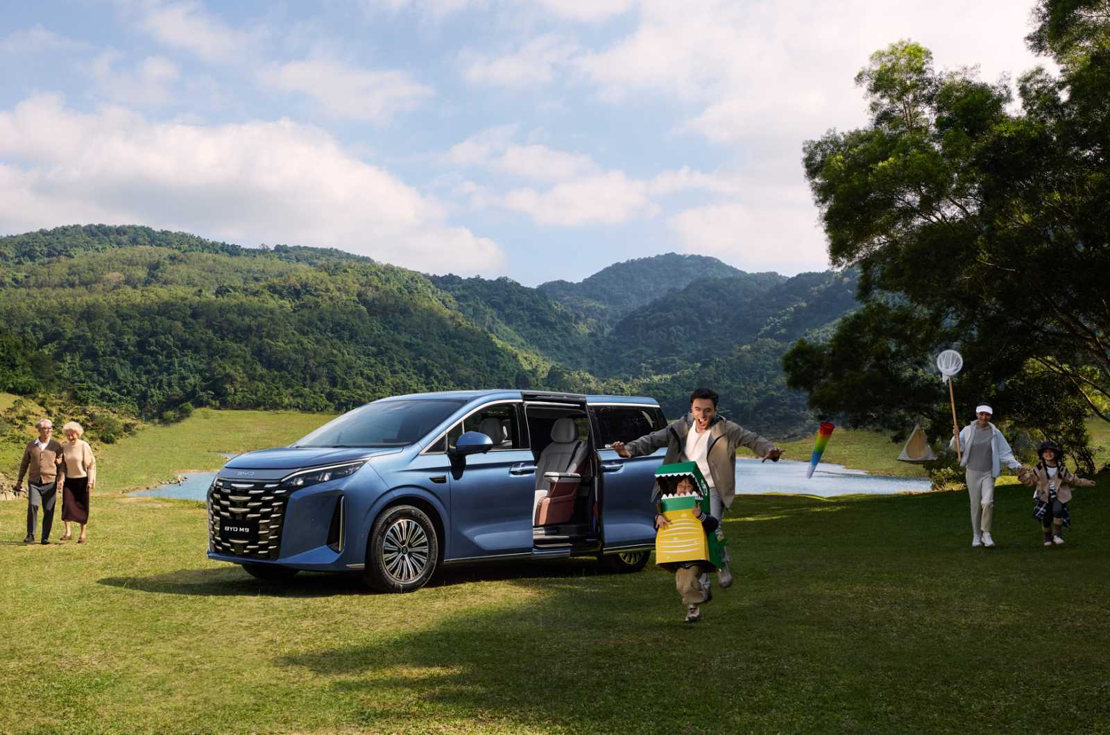 BYD giới thiệu mẫu MPV cỡ lớn BYD M9 tại Việt Nam