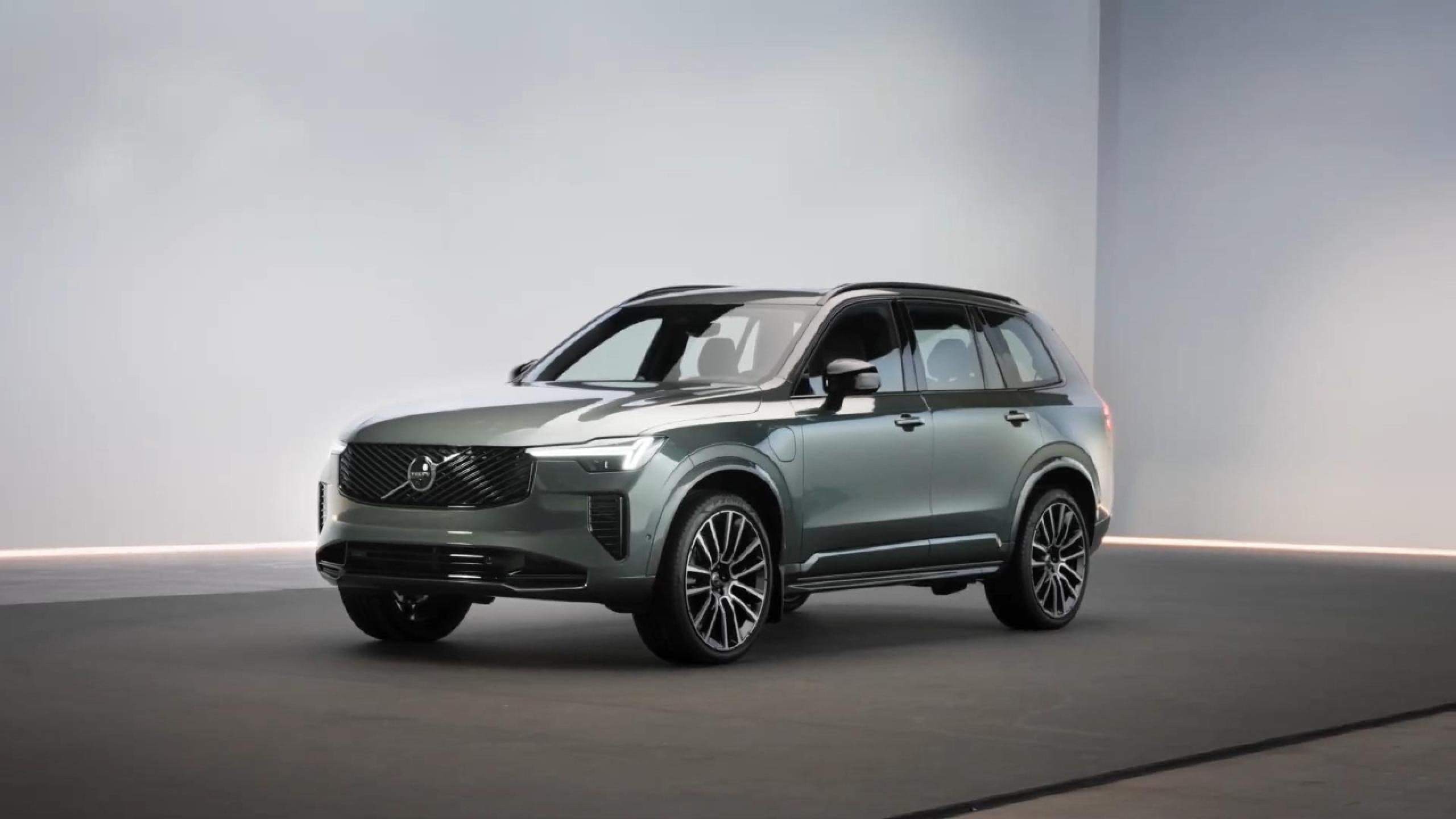 Khám phá Volvo XC90 plug-in hybrid mới tăng tầm hoạt động thuần điện lên 160 km
