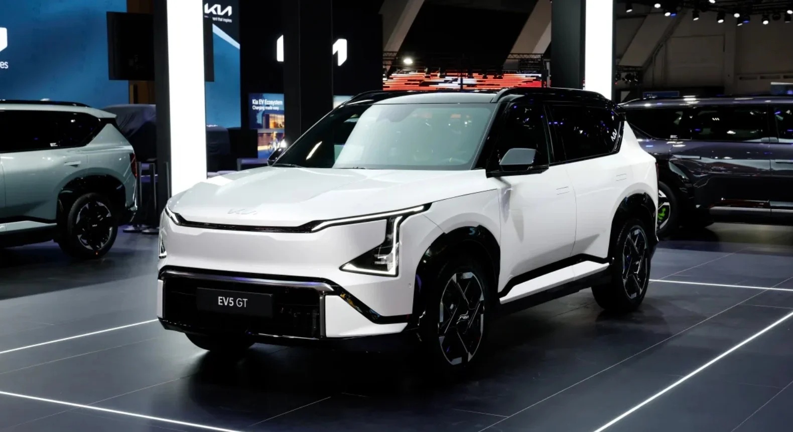 Kia ra mắt mẫu EV5 GT với hệ dẫn động bốn bánh