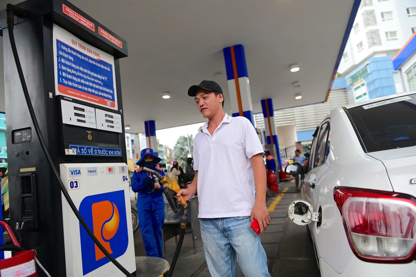 5 nguyên tắc đổ xăng giúp tài xế giảm chi phí nhiên liệu