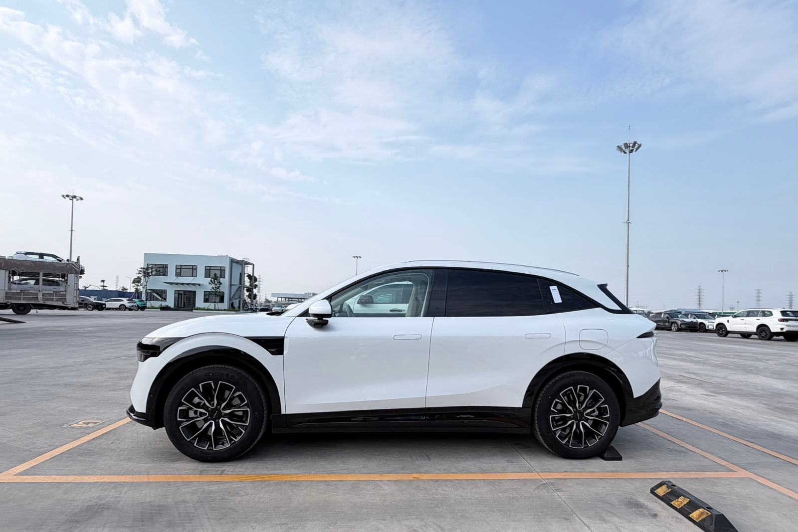 Zeekr 7X xuất hiện tại trung tâm đăng kiểm, ngày ra mắt Việt Nam đang đến gần