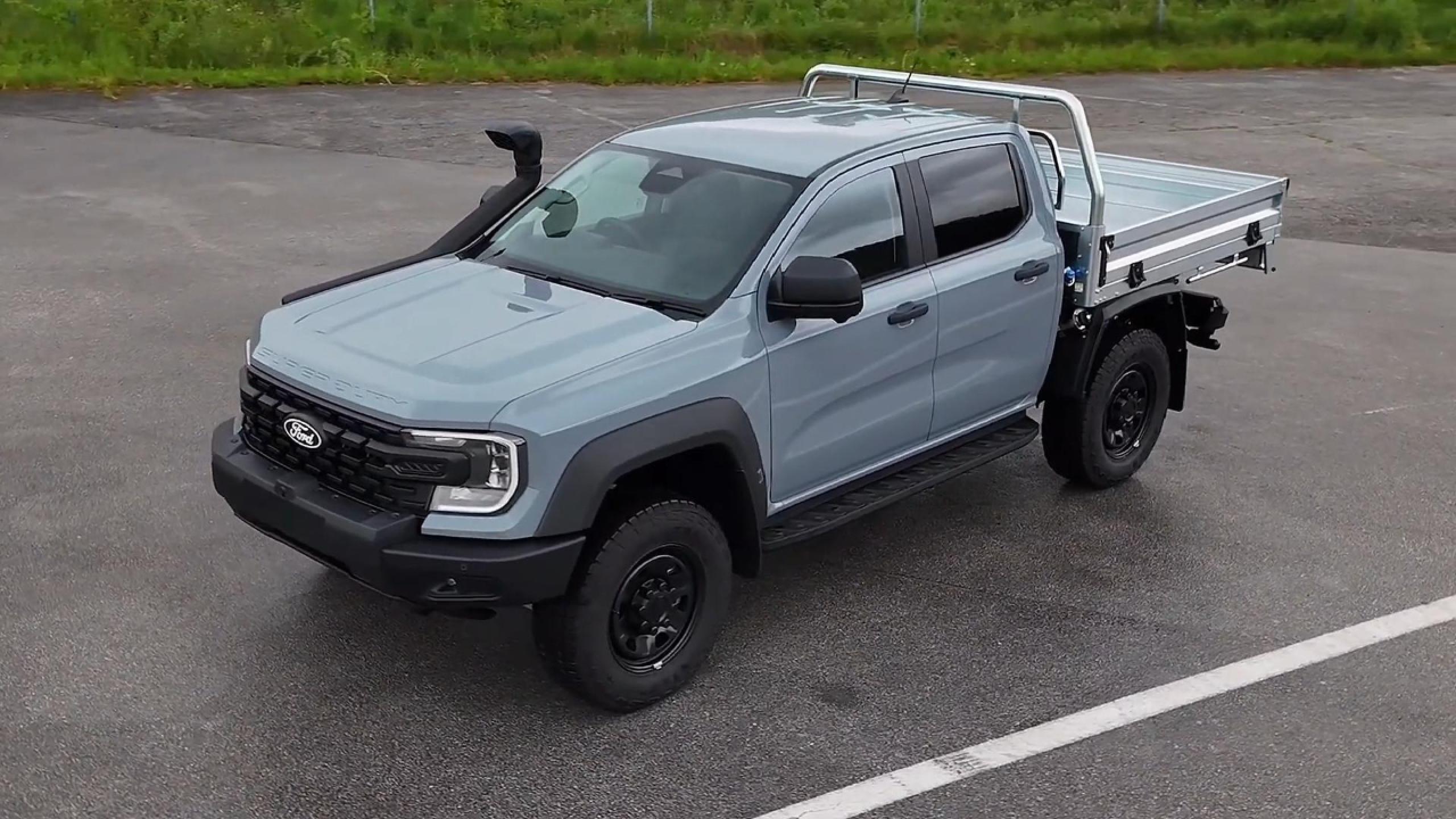 Cận cảnh nội ngoại thất mẫu bán tải mạnh mẽ Ford Ranger Super Duty 2026