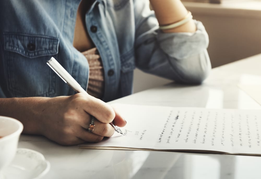 Ways to learn English paragraph writing skills of the University of Finance and Marketing’s non-English majored students