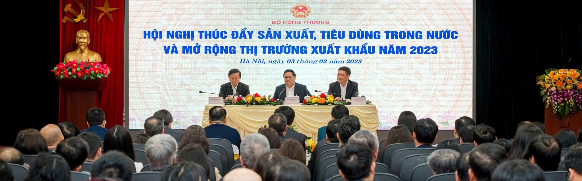 “Mở đường mà tiến” khi kinh tế thế giới ngày càng khó đoán định