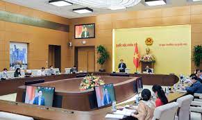 Nâng cao chất lượng hoạt động giám sát của Quốc hội về mặt thế chể và bộ máy giúp việc