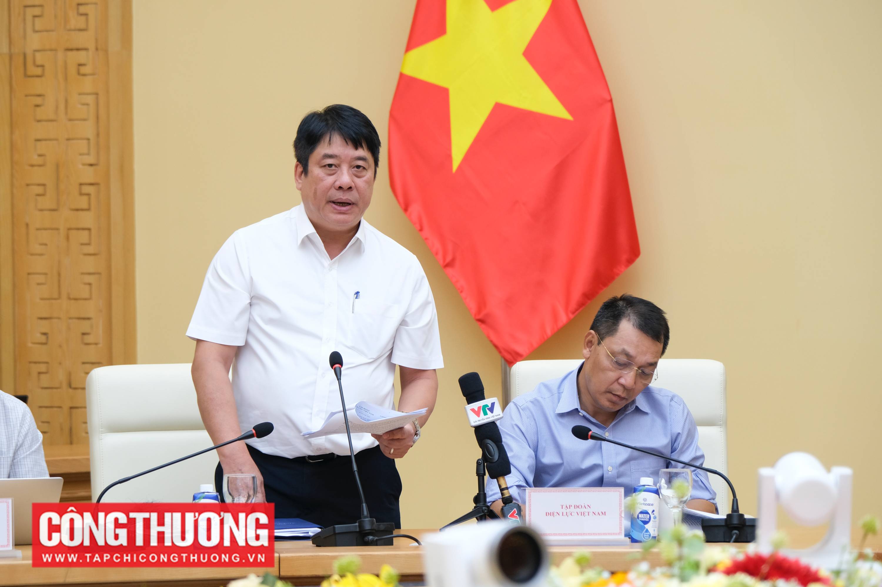 Tổng Giám đốc EVN Nguyễn Anh Tuấn báo cáo tại Hội nghị