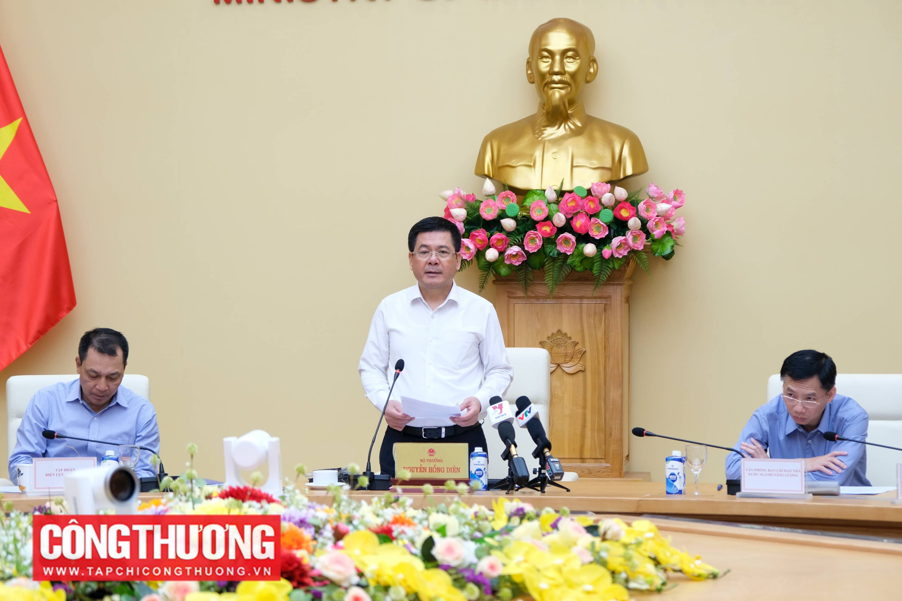 Ghi nhận nỗ lực của các địa phương, EVN/EVNNPT và các nhà thầu, song Bộ trưởng Bộ Công Thương Nguyễn Hồng Diên vẫn cho rằng tiến độ các dự án chưa đạt được kế hoạch đề ra và còn nhiều khó khăn, vướng mắc cần được xử lý, khắc phục kịp thời