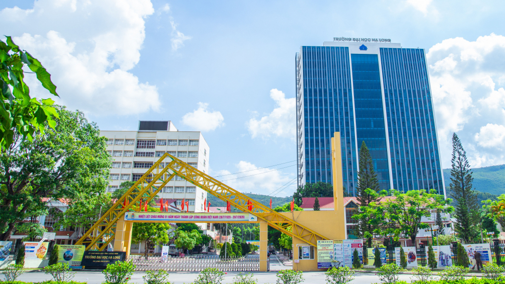 Điểm chuẩn chính thức Trường Đại học Hạ Long