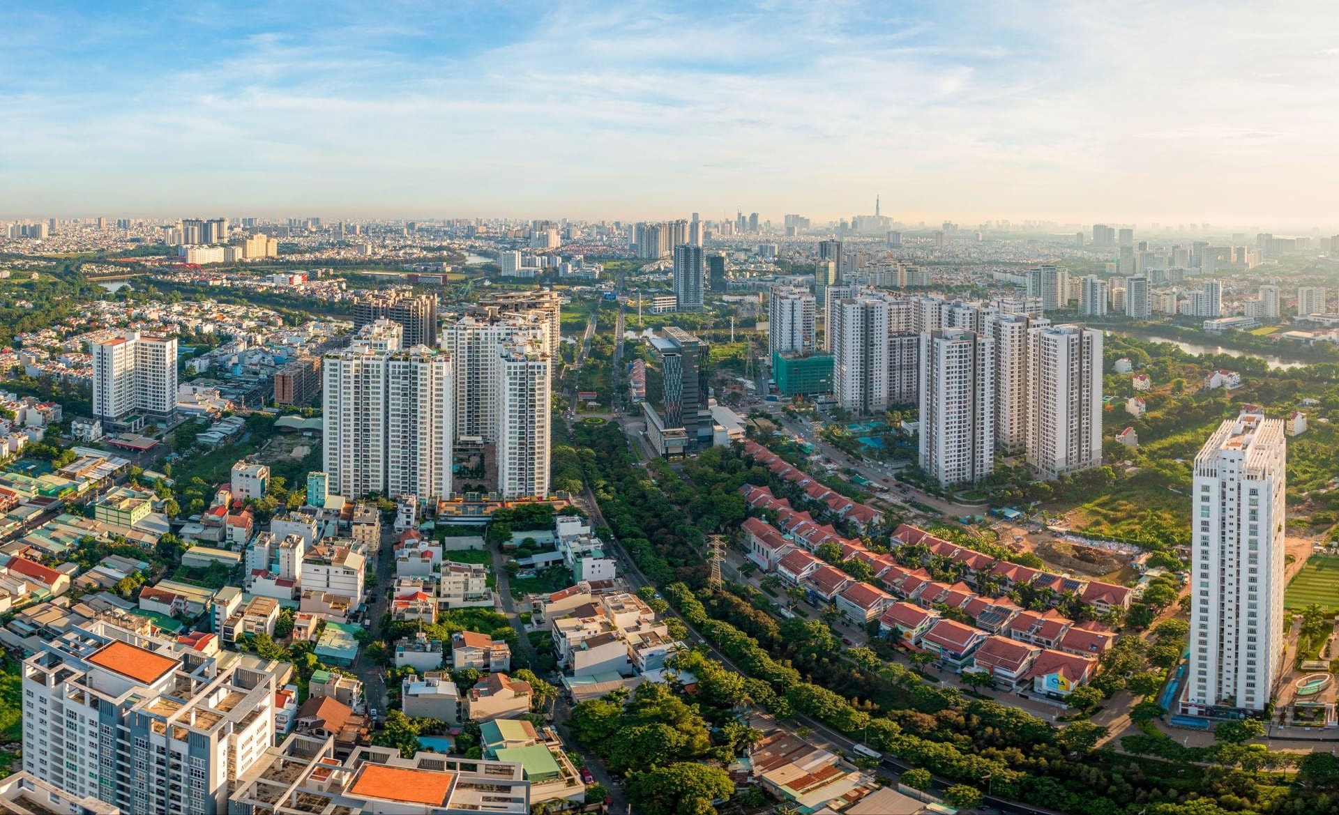 Ưu tiên quỹ đất để thực hiện các dự án nhà ở xã hội, nhà ở thương mại có giá phù hợp