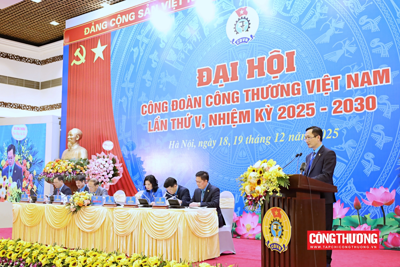[CHÙM ẢNH] Đại hội Công đoàn Công Thương Việt Nam lần thứ V, nhiệm kỳ 2025 - 2030