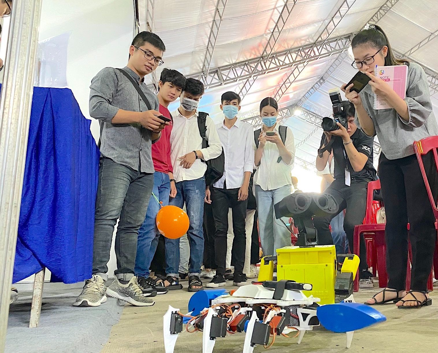 Nhân tố ảnh hưởng đến ý định khởi nghiệp của sinh viên: Trường hợp sinh viên học các chương trình quốc tế tại khu vực Tp. Hồ Chí Minh