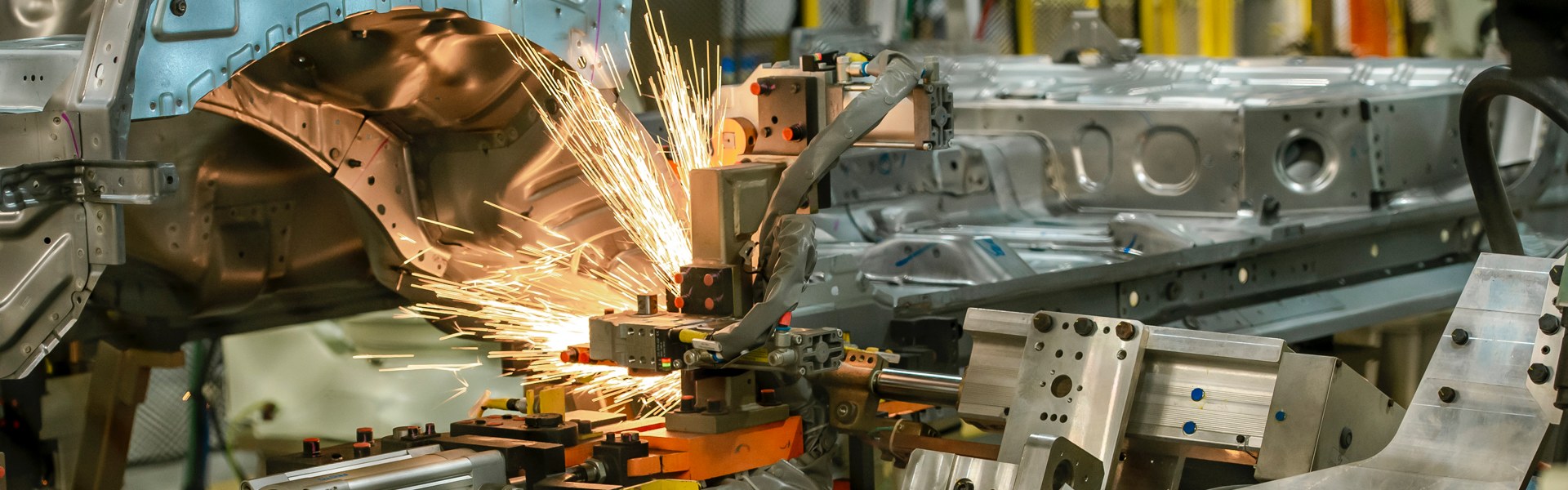 Đột phá phát triển khoa học, công nghệ, đổi mới sáng tạo và chuyển đổi số ngành Công Thương