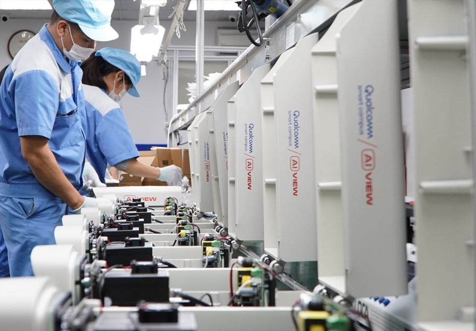 Một số vấn đề về các chính sách phát triển công nghiệp công nghệ cao ở Việt Nam: Thực trạng và kinh nghiệm quốc tế
