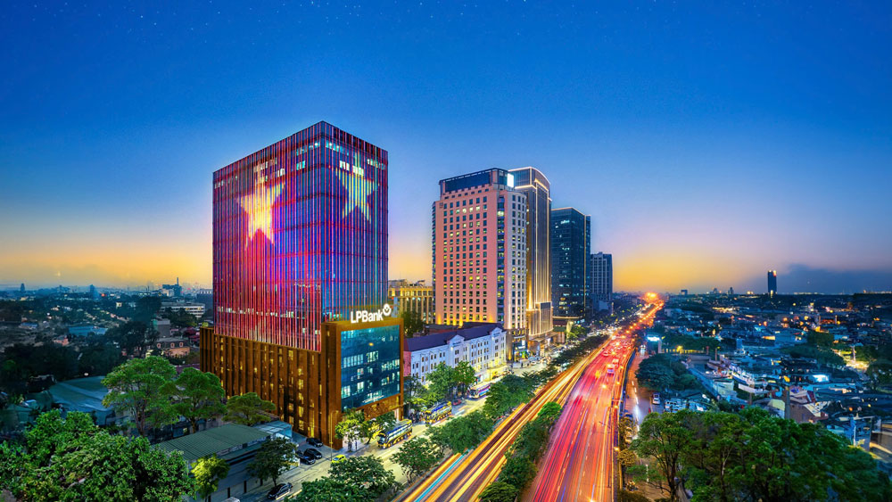 LPBank Plus – Ứng dụng ngân hàng số thế hệ mới, tích hợp trợ lý AI chuyển tiền bằng hội thoại