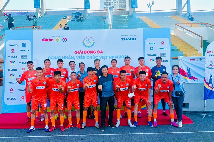 Tháng công nhân
