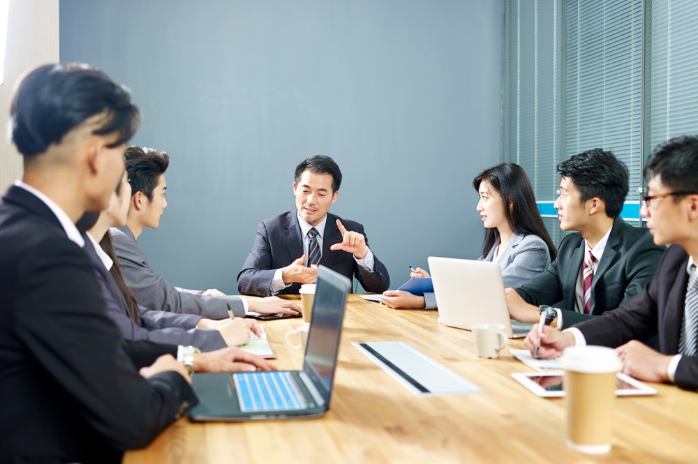Pháp luật về hợp đồng lao động đối với người lao động nước ngoài làm việc tại Việt Nam