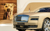 Chiếc Rolls-Royce Spectre Bailey mới được thiết kế riêng dành tặng cho một chú chó