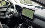 Mazda CX-5 mới bỏ gần hết nút bấm vật lý vì hãng xe Nhật cho rằng "màn hình cảm ứng an toàn hơn"