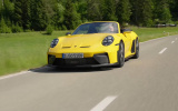 Ngắm Porsche 911 GT3 SC 2026 màu vàng rực trên đường chạy thử