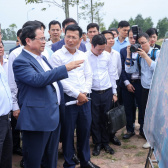 Thủ tướng làm việc tại Nhà máy Lọc hóa dầu Nghi Sơn, khảo sát địa điểm xây kho dầu chiến lược