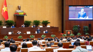 Bộ trưởng Lê Mạnh Hùng làm rõ 6 nhóm vấn đề trong sửa đổi 4 luật lĩnh vực Công Thương