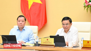 Bộ trưởng Bộ Công Thương Lê Mạnh Hùng làm việc với Cục Kỹ thuật an toàn và Môi trường công nghiệp