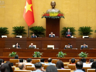 Ngày 28/10, Quốc hội làm việc, thảo luận về dự án Luật sửa đổi 4 luật thuộc lĩnh vực Công Thương