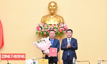 Bộ Công Thương công bố các quyết định về công tác cán bộ