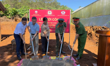 Nhôm Đắk Nông - TKV hỗ trợ 200 triệu đồng xây nhà cho hộ nghèo, gia đình chính sách