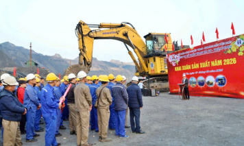 Than Hà Tu: Sôi nổi phát động lễ ra quân sản xuất đầu Xuân Bính Ngọ