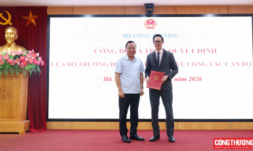 Trao Quyết định bổ nhiệm Phó Chánh Văn phòng Ban chỉ đạo nhà nước các chương trình, dự án quan trọng quốc gia, trọng điểm ngành năng lượng