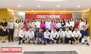Thứ trưởng Bộ Công Thương Nguyễn Hoàng Long và các đơn vị làm việc với Tạp chí Công Thương