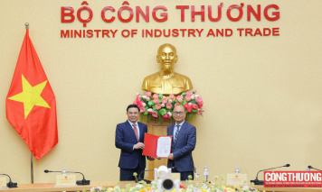 Trao Quyết định bổ nhiệm Thứ trưởng Bộ Công Thương Lương Hoàng Thái