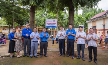 EVNGENCO3: Thắp sáng đường quê, gieo thêm niềm vui tại Đắk Lắk