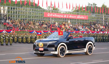 Lào sử dụng VinFast VF 9 mui trần trong Lễ diễu binh mừng Quốc khánh