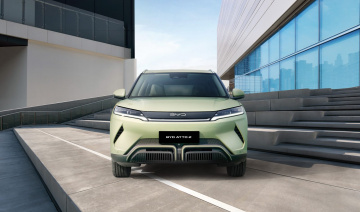 BYD Việt Nam “mưa quà tặng” cho khách mua xe