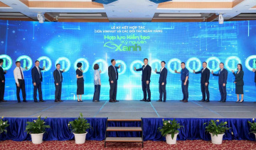 VinFast kết hợp với các ngân hàng hỗ trợ người dân Hà Nội chuyển sang xe điện