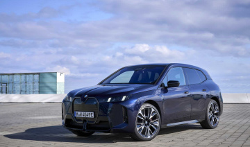Chi tiết BMW iX M70 Facelift: Phạm vi hoạt động lớn hơn và công suất mạnh hơn