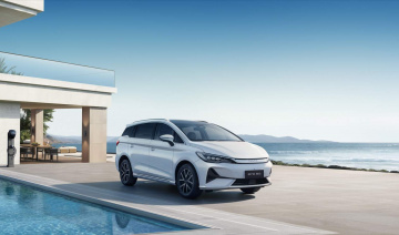 Tài xế công nghệ mua xe điện BYD M6 được hưởng nhiều ưu đãi