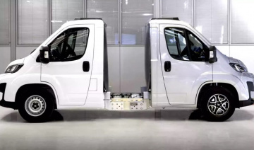 Khám phá chiếc xe tải "hai đầu" kỳ lạ Fiat Ducato Back2Back