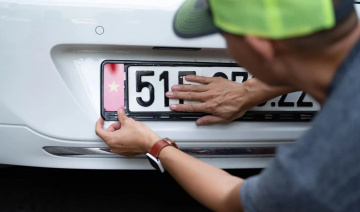 Mức lệ phí cấp biển số ô tô tại Hà Nội và TP.HCM từ 2026