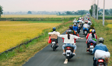 Lái xe máy về quê ăn Tết: Chuẩn bị kỹ để hành trình an toàn