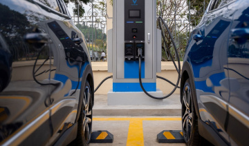 V-Green và Vikki Bank “bắt tay” phát triển trạm sạc và tủ đổi pin xe điện