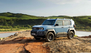 Toyota trình làng SUV địa hình Land Cruiser FJ tại Việt Nam, chốt giá 1,198 tỷ