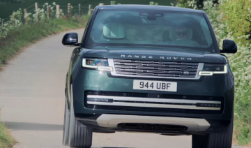 Range Rover Electric chính thức ra mắt mạnh 550 mã lực, sạc nhanh chỉ 22 phút