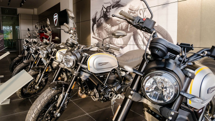 Vì sao giá mô tô cũ thường giảm mạnh vào mùa đông?