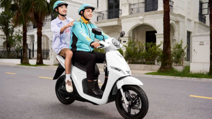 Mua xe máy điện VinFast chạy Xanh SM Bike được miễn phí thuê, đổi pin 3 năm