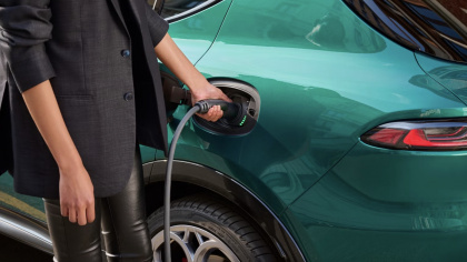 Hybrid cắm điện (PHEV) khác gì hybrid thường? Vì sao nhiều người vẫn e dè xe PHEV?