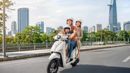 Dat Bike ra mắt xe điện mới, đi 200km một lần sạc